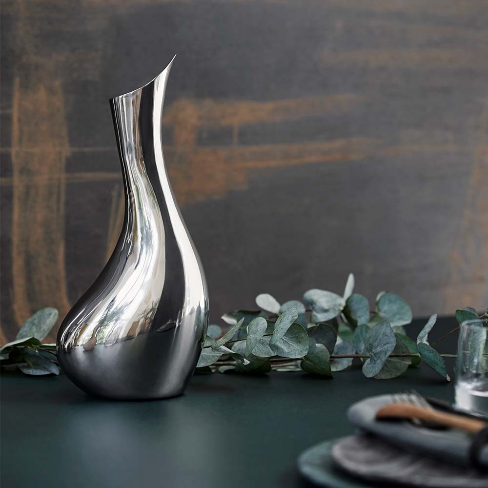 VAGNBYS Carafe: Elegant Silver Stainless Steel "Swan" Decanter Jug 1.5L