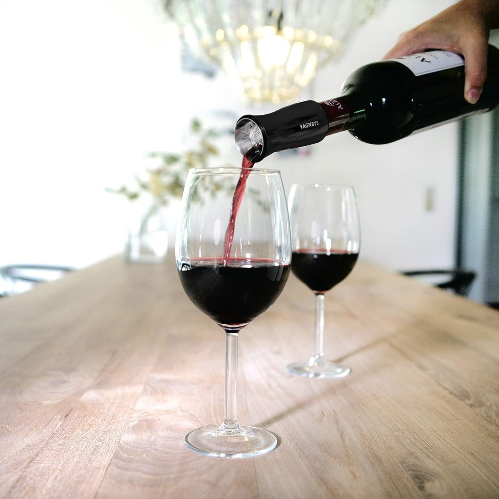 VAGNBYS Wine Pourer, Aerator, Decanter & Stopper: 7-in-1 Wine Tool in Matt Black