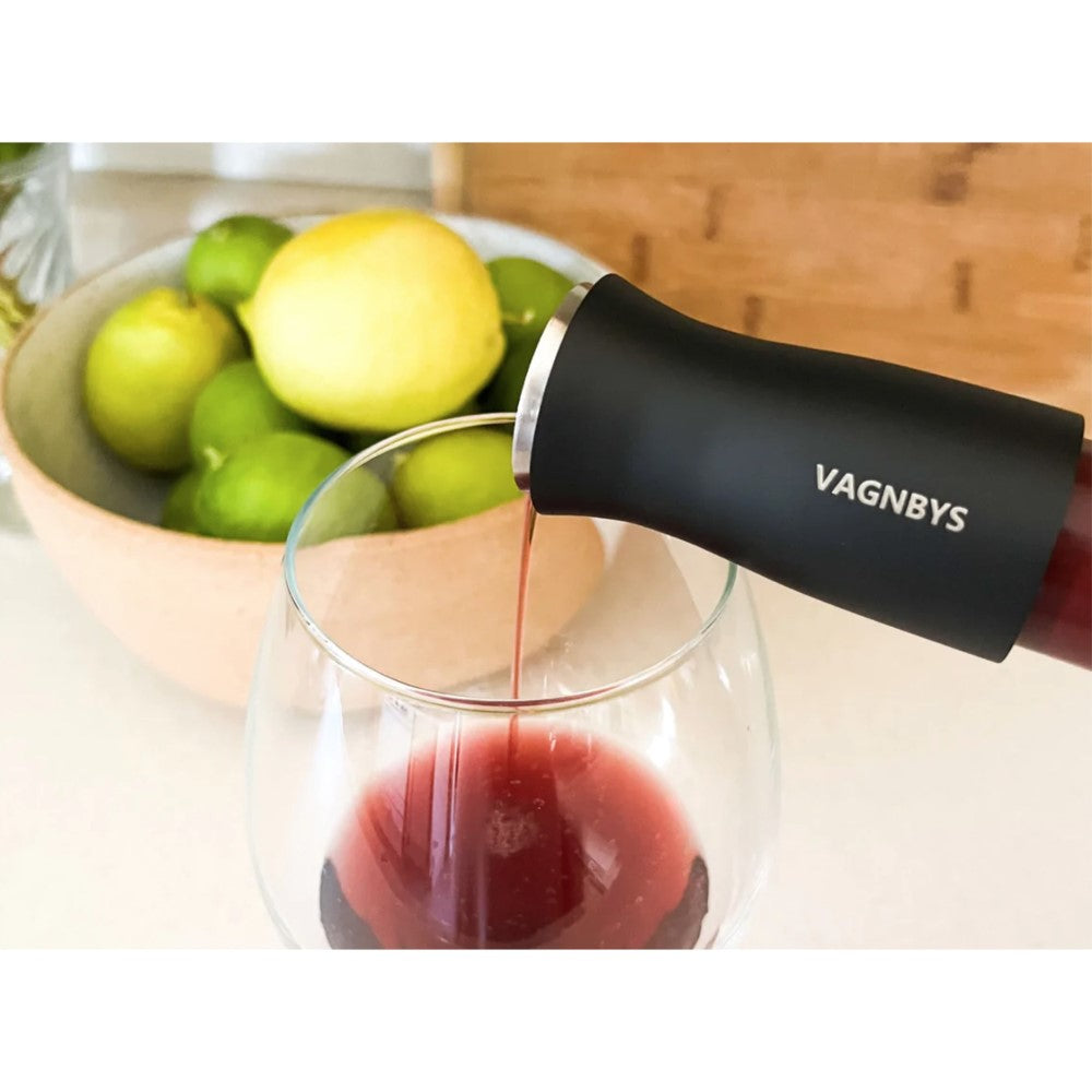 VAGNBYS Wine Pourer, Aerator, Decanter & Stopper: 7-in-1 Wine Tool in Matt Black