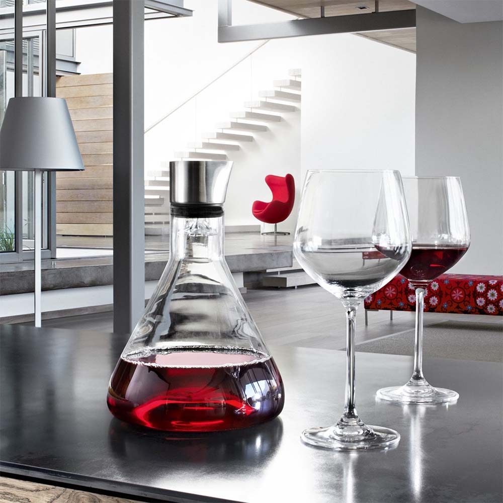 Blomus Delta Wine Decanter with Aerator and Pourer Lid