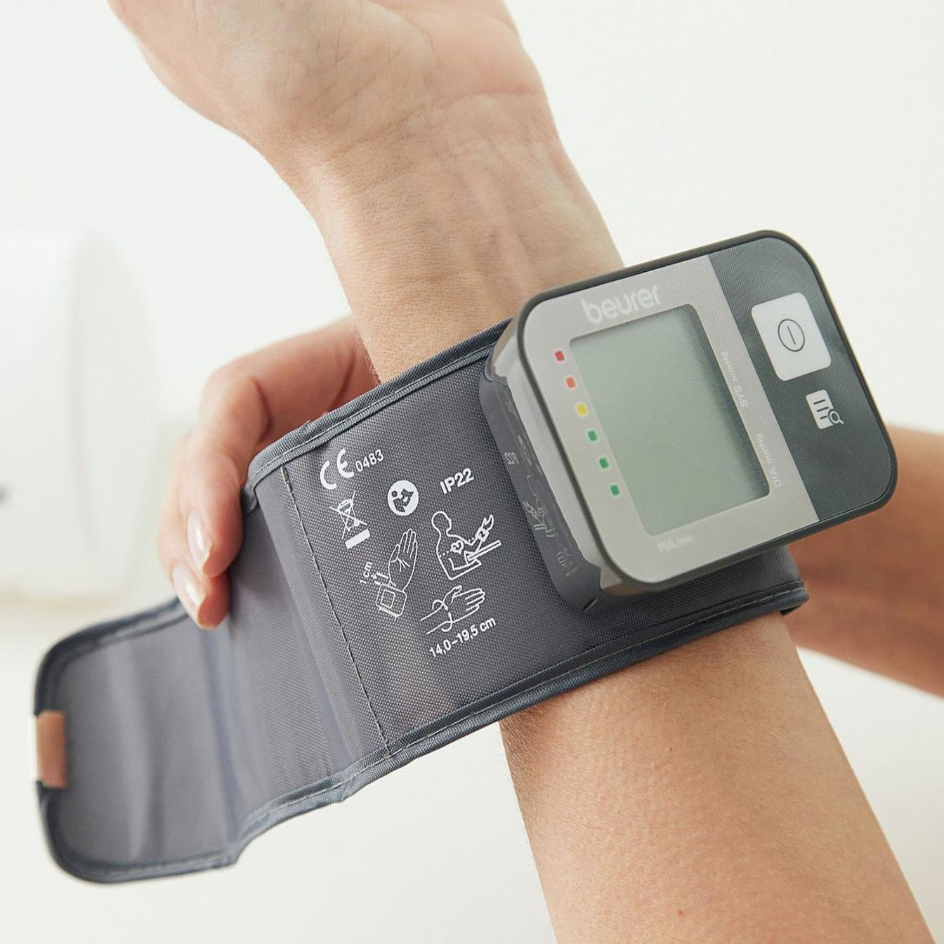 Beurer BC 27 Wrist Blood Pressure Monitor with Risk & Arrhythmia Detection