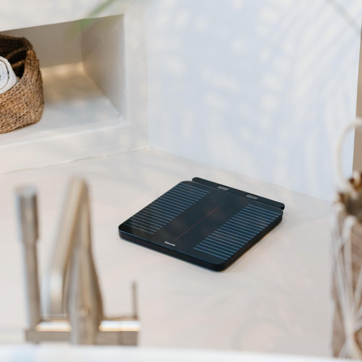 Beurer BF 990 WIFI Diagnostic Bathroom Scale with Full-Body Analysis on 25 Metrics