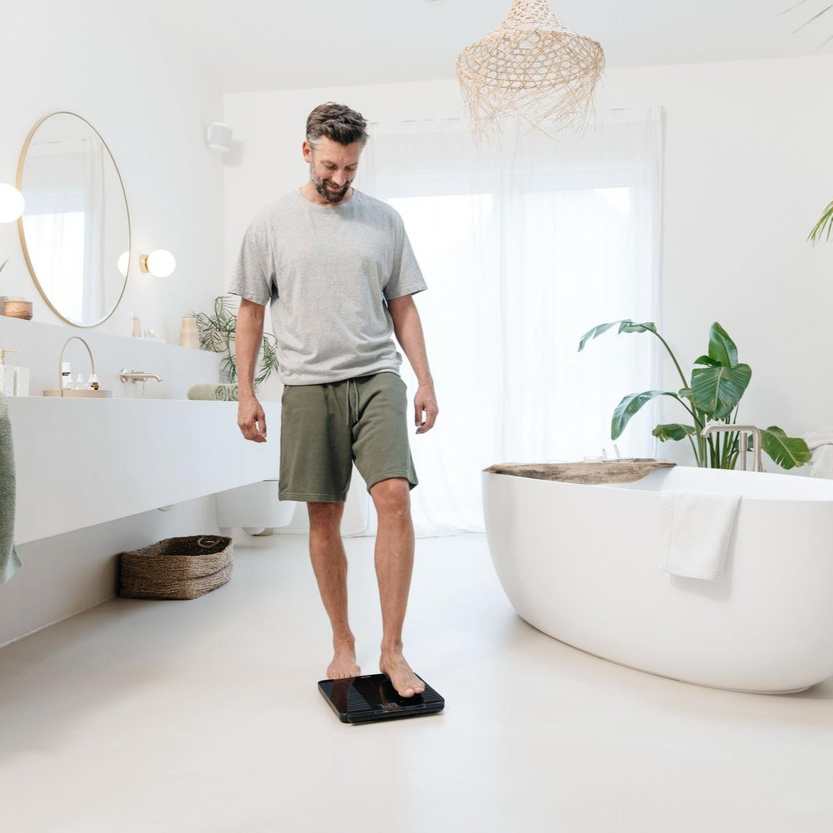 Beurer Germany WIFI Diagnostic Bathroom Scale with Full-Body Analysis on 25 Metrics | BF 990