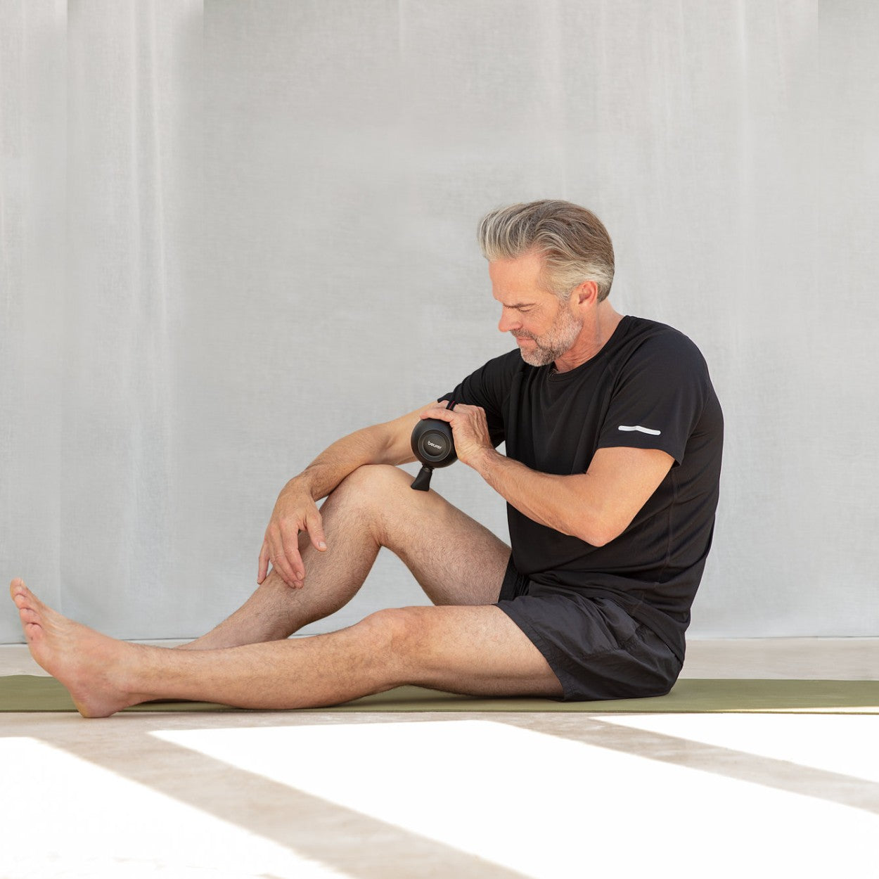 Beurer MG 101 Massage Gun: Portable, Compact, Powerful Trigger-Point Deep Tissue Muscle Massage