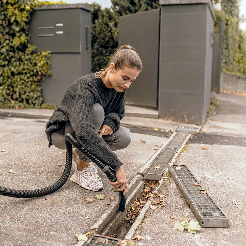 Karcher WD 4 S Wet and Dry Vacuum Cleaner - Stainless Steel Container