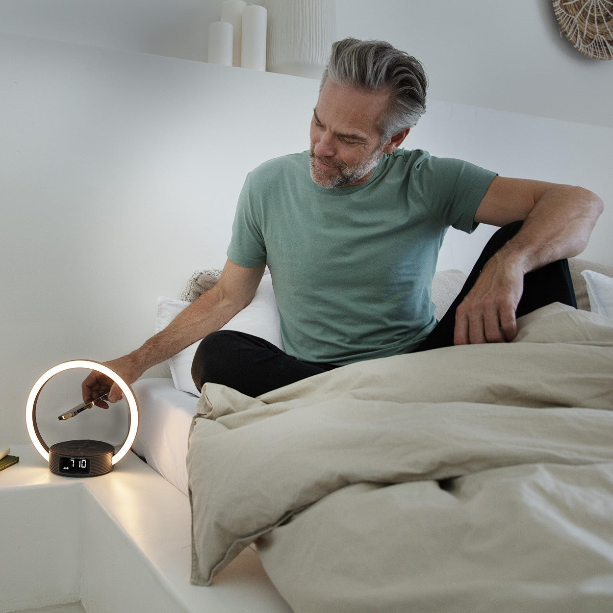 Beurer WL 65 Wake + Charge Wake Up Light | Bedside Light, Fast Phone Charger, Dual Alarm & Variable LED