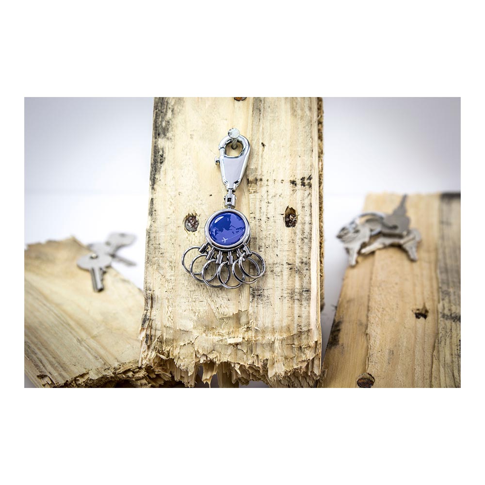 TROIKA Keyring - Carabiner Hook and 6 Easy Release Rings Around the World