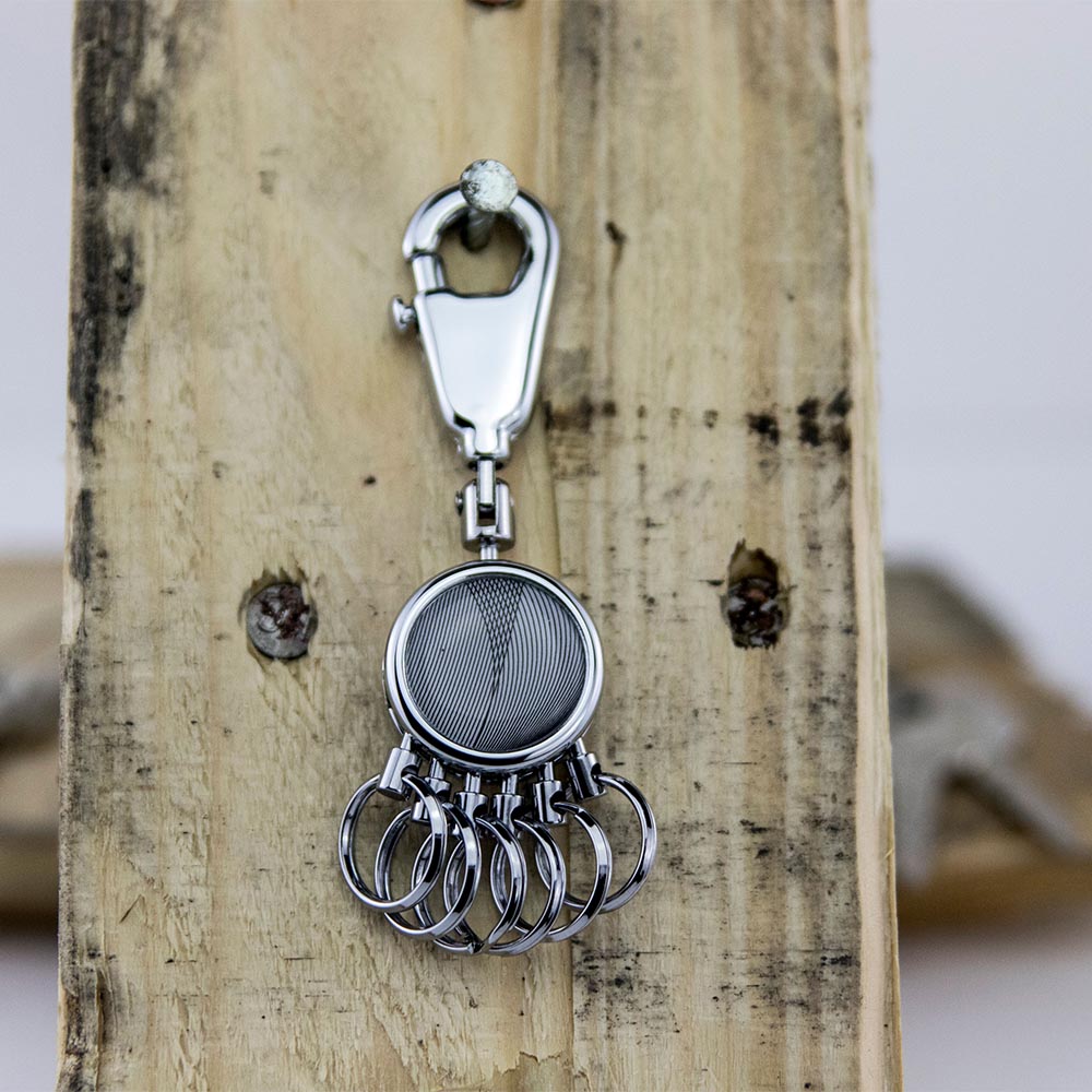 TROIKA Keyring with Carabiner Hook and 6 Easy Release Keyrings – Geometric Waves